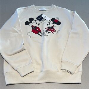 NWT Disney Mickey & Minnie cream sweatshirt size small